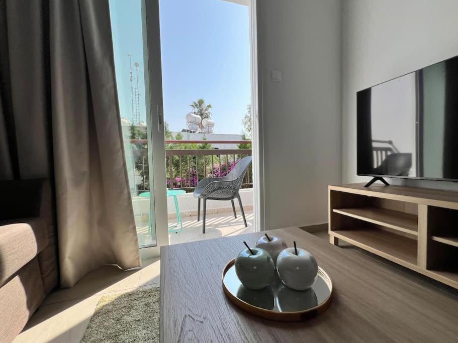 Margarita Gardens Two 1bed Flats 500m From Sea Apartament Pafos