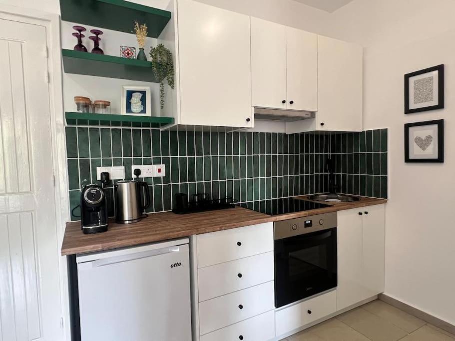 Margarita Gardens Two 1bed Flats 500m From Sea Apartament *